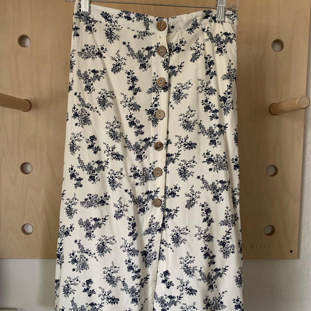 High waist midi skirt